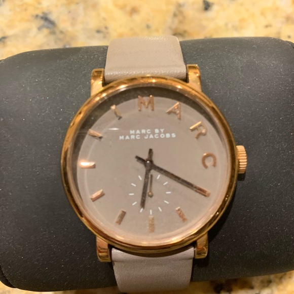 Marc by Marc Jacobs Rose Gold Watch - Picture 3 of 5